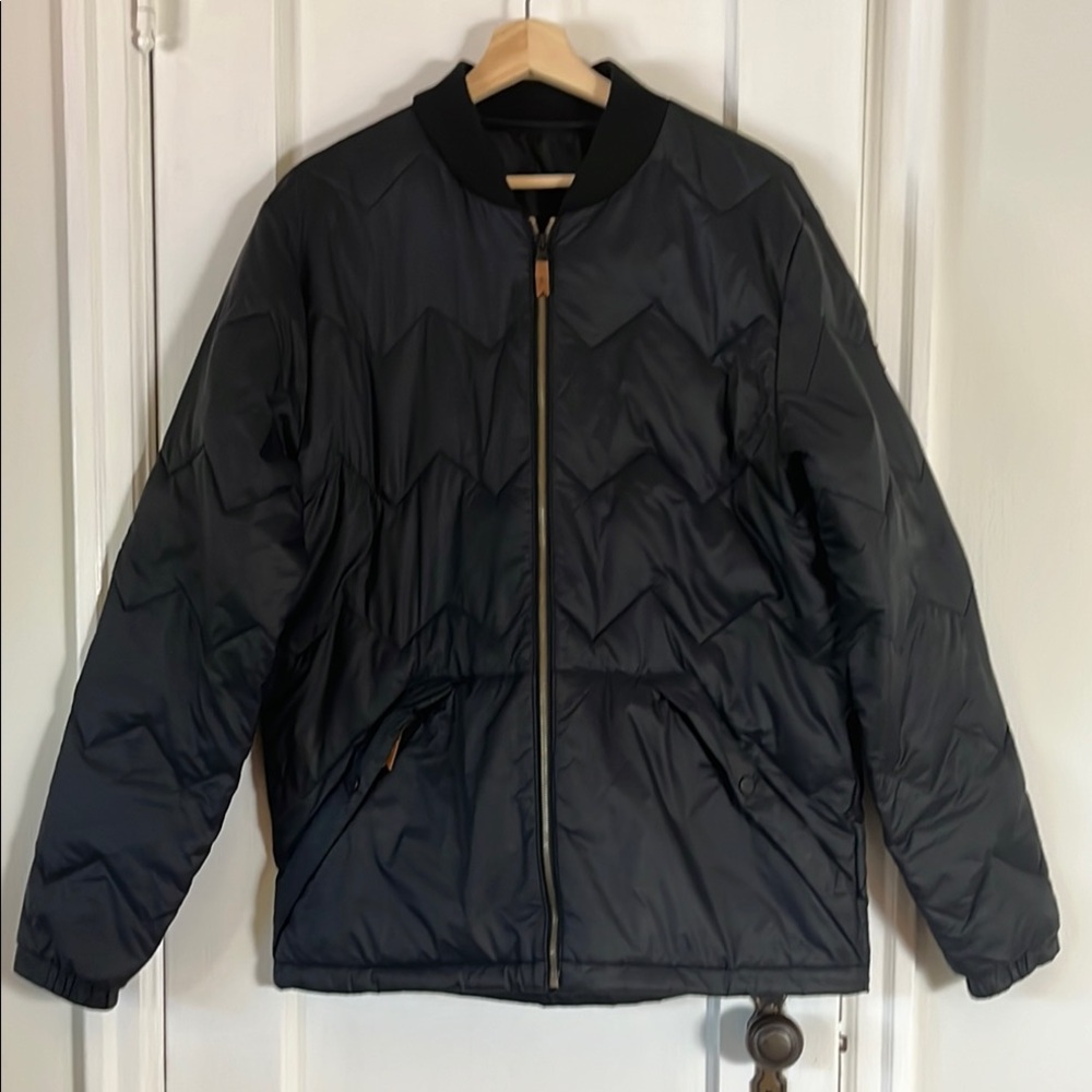 Men's Quiksilver Quilted "Cruiser" Puffer Jacket, Large Black